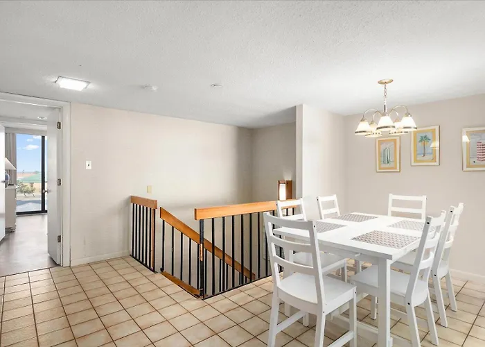 Century I With Ocean Views & Outdoor Pool! Ferienhaus