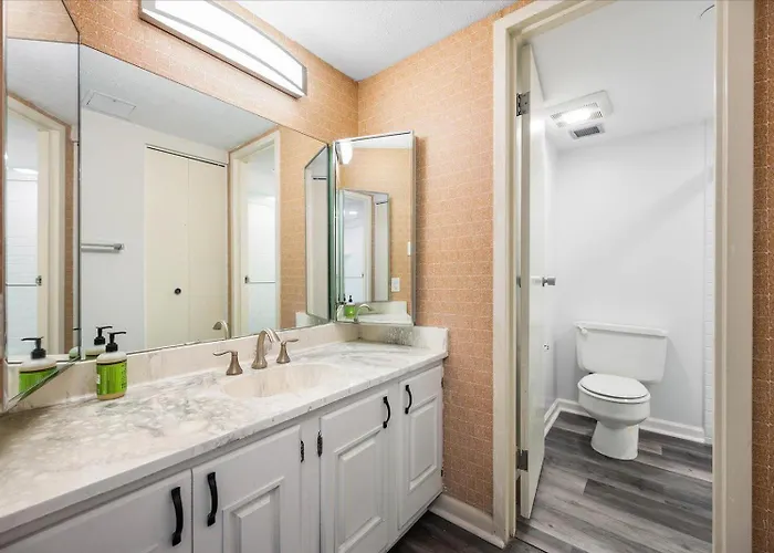 Century I With Ocean Views & Outdoor Pool!