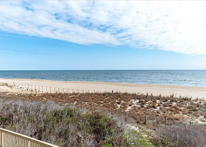 Century I With Ocean Views & Outdoor Pool! Ferienhaus